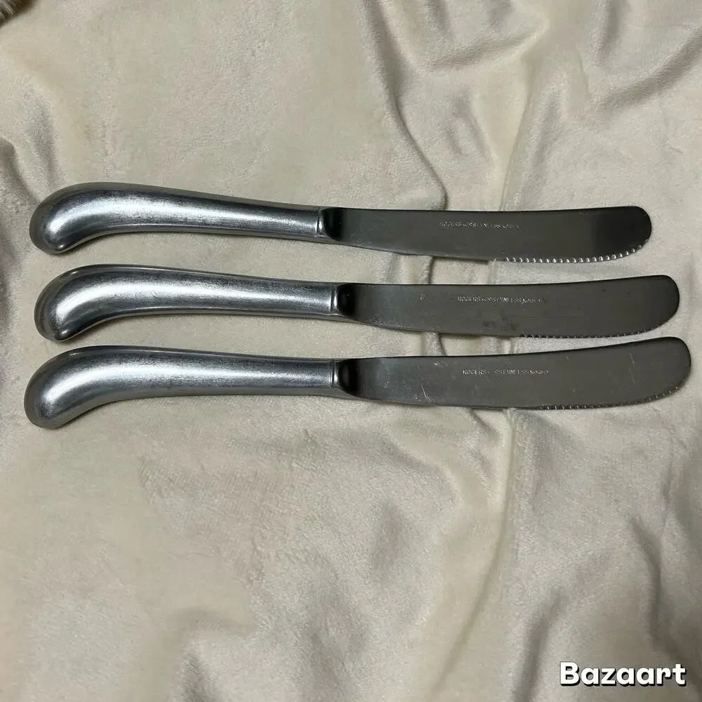 3 Rogers JEFFERSON MANOR Stainless Blunt Pistol Butter Knives (Korea)